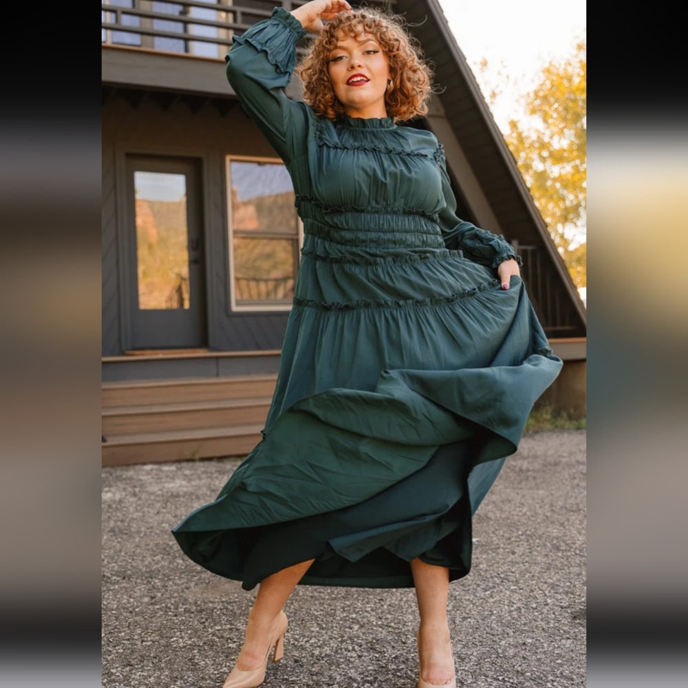 Ivy City Co Emerald Green Gwendolyn Maxi Dress Size 1X